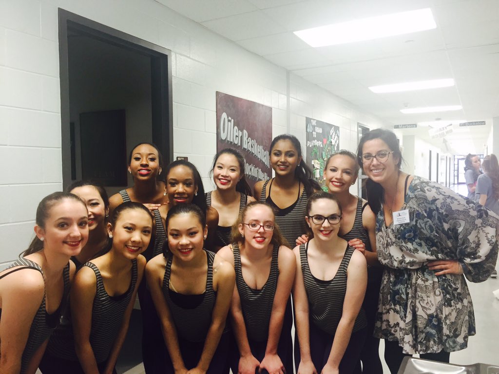 CHSjvdanceteam's tweet photo. First team dance is ON DECK!!! #teamcontemporary @FBISD_Fine_Arts @CHS_Rangers @FortBendISD @CPDanceNow https://t.co/nC76aCFbg8