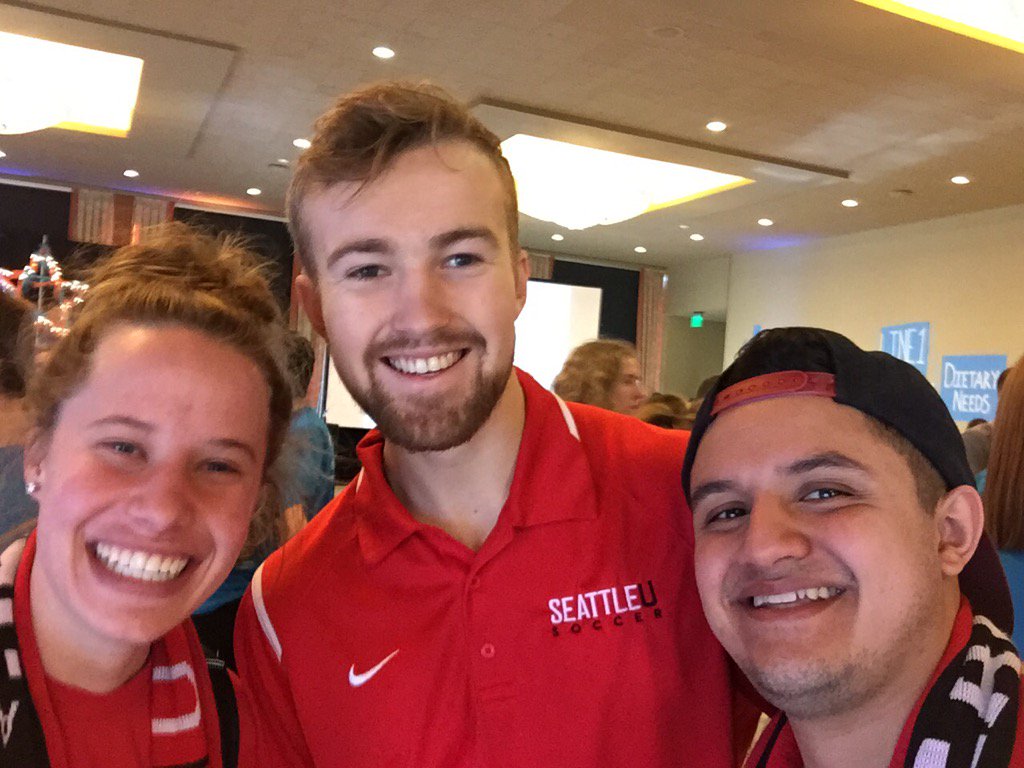 megbartley11's tweet photo. #SUDM16 #InFor99K #redhawkhour https://t.co/IDV5gxHo09