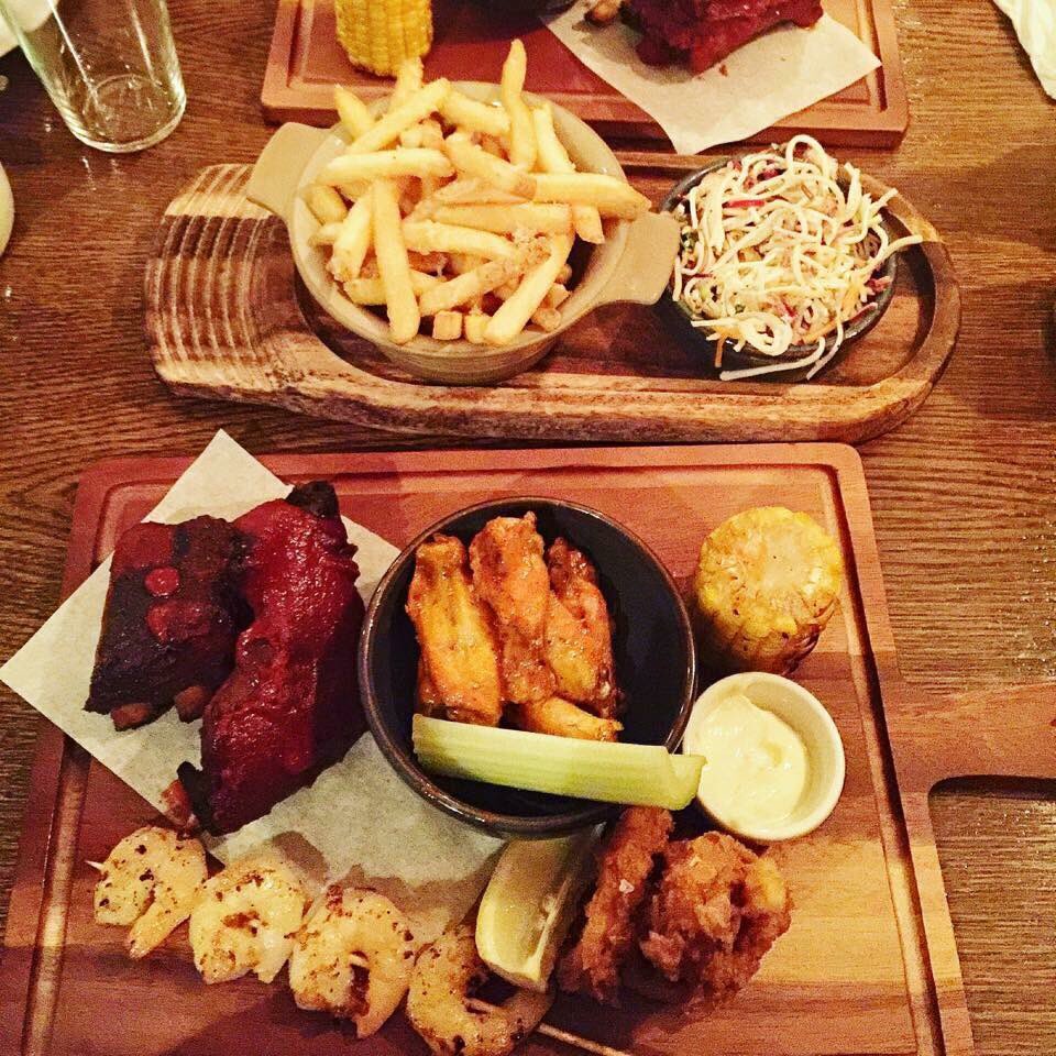 kitchen_62's tweet photo. Dinner vibes 👌 order directly to your door on @marvin_ie Burgers Ribs Wings Fish Taco, Nachos 🙌 https://t.co/XiXeUPV0Ys