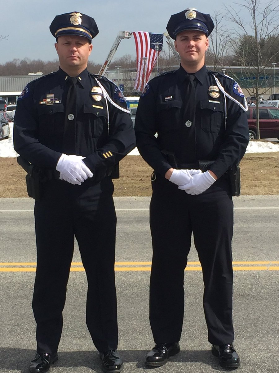 BFTFAurora's tweet photo. #DFCLogsdon procession https://t.co/GtJbYnhHF6