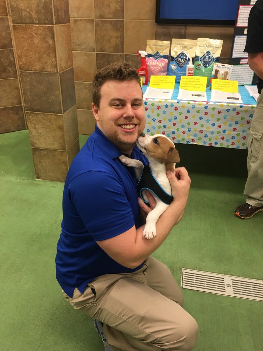 petsmart1356's tweet photo. #puppypalooza #teamnga https://t.co/cgW3lFe1mJ