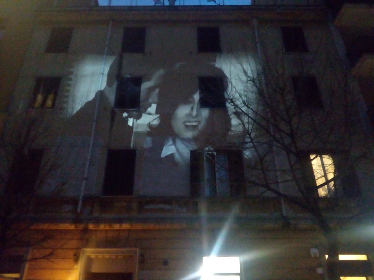 L_Naponiello's tweet photo. Grazie @proietteria e @carloi per la magia che avete saputo creare! #Merck #Matrialia #urbanart https://t.co/4si8SPOHbK