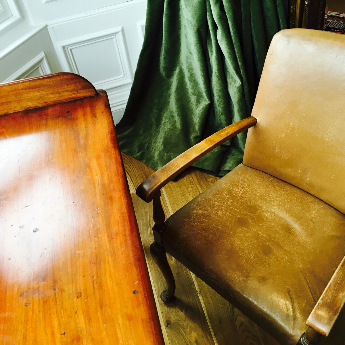 BannersHouse's tweet photo. Pampering our Hotel Rooms with more Antique furniture! @SinclairAntique #BannersHouse #NeverStandStill #Markinch https://t.co/z34hSqITnK