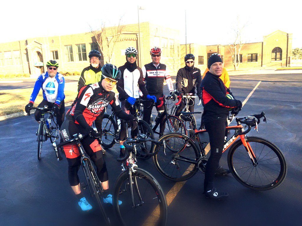 svorderman's tweet photo. Summit Shop ride! 45 miles by 9:30AM https://t.co/UeIAZCBBmO