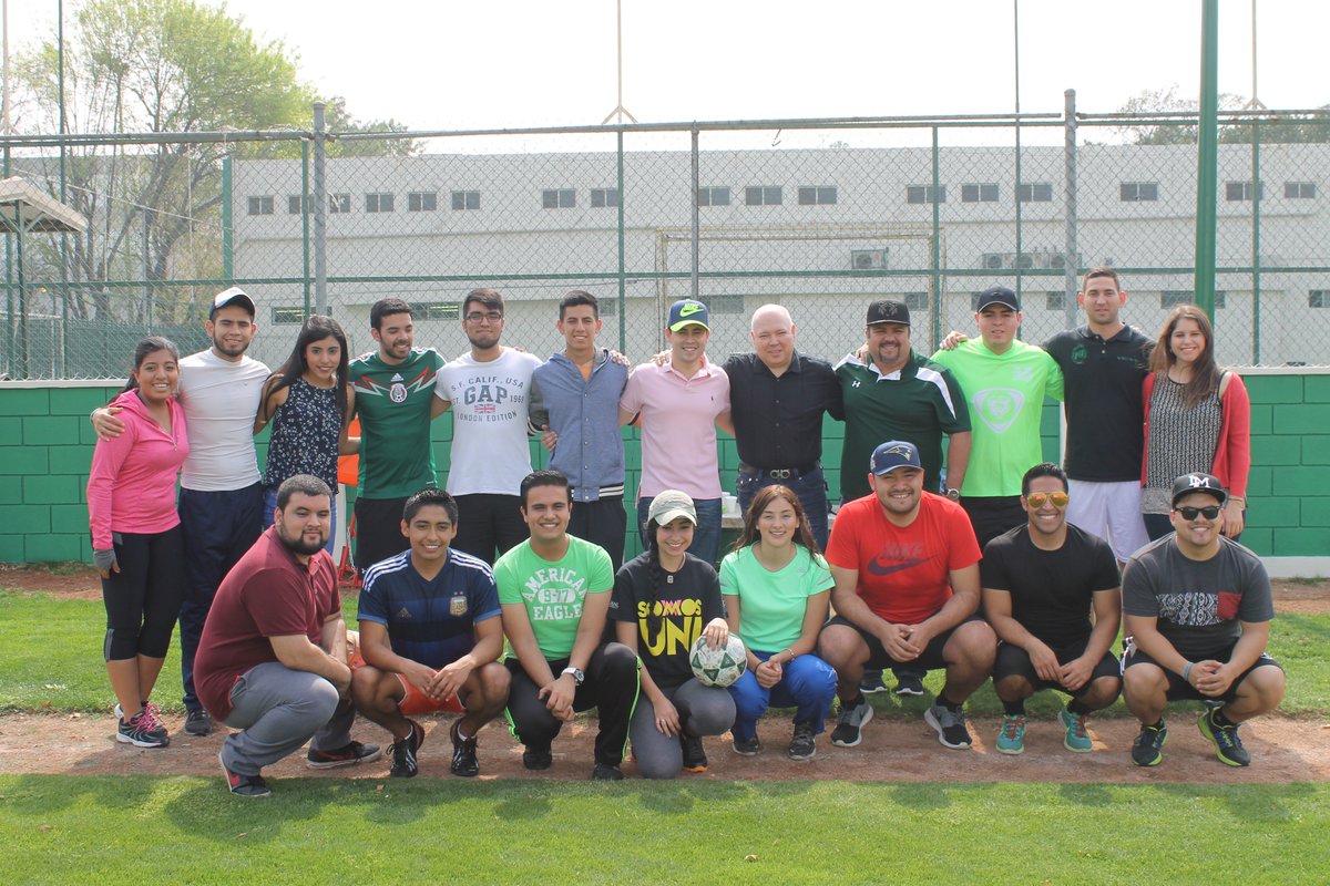 JCastilloEl's tweet photo. Recibimos a representantes estudiantiles de nuestra universidad por la invitación de ser sede de este juego. https://t.co/sU0vEXMoXH