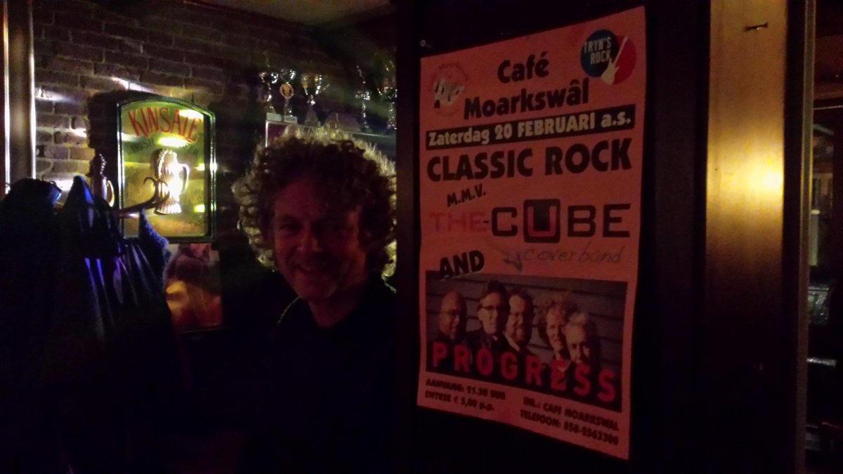 Progressdeband's tweet photo. Er zijn nog een paar kaarten over! Kom vanavond naar de #Moarkswâl in @aldtsjerk. Onze roadies zijn aan het opbouwen https://t.co/ZtOWB2466Y