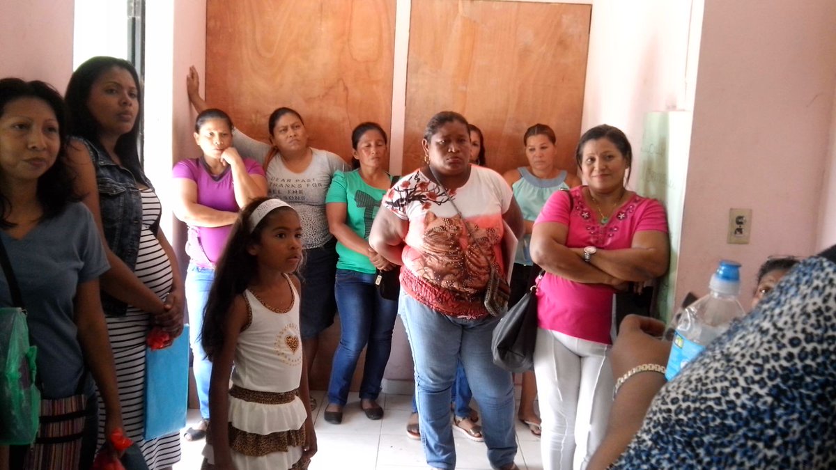 MidesLaChorrera's tweet photo. Red de Oportunidades de MIDES La Chorrera realiza captación de datos a beneficiarias de Sajalices @AlcibiadesVV https://t.co/dqRv9e6Pbt