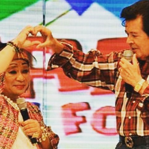 GutzRock's tweet photo. My dad's #aldub game Strong  #ALDUBAngPagbabalik #AldubYou https://t.co/iA0dkffqUf