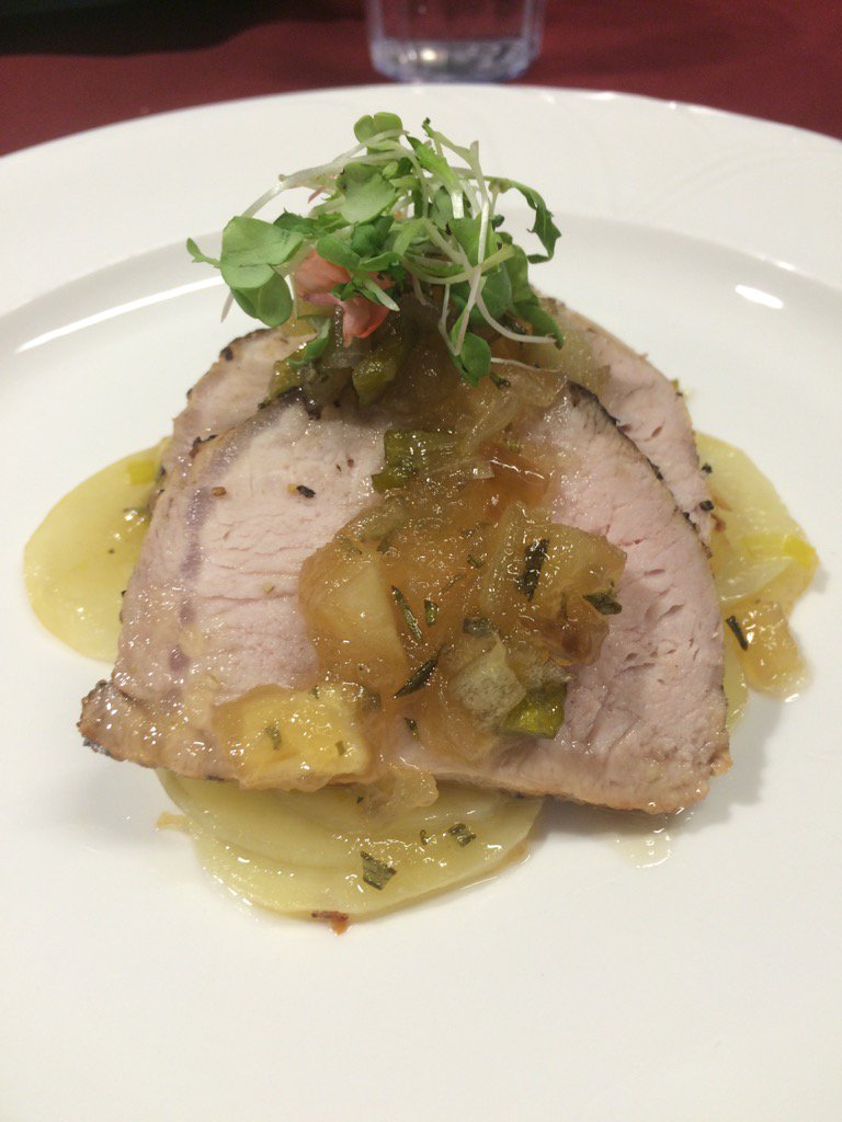 RationalSandra's tweet photo. Ottawa u main #Ironchef2016 https://t.co/MsPh8KVkIN