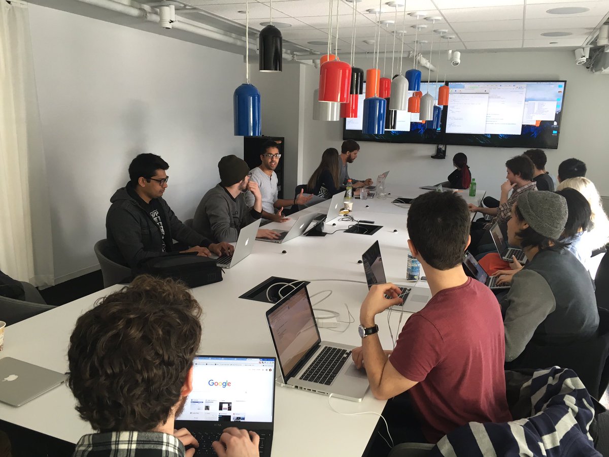 musichackathon's tweet photo. #ChucK workshop at #musichackathon ! If you #automaticmusic you got to learn your #codemusic for #art https://t.co/berIHH0kgg