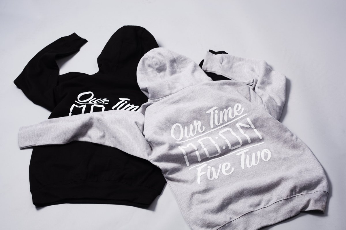 MoonFiveTwo's tweet photo. Spring 2016 #MoonFiveTwo Part of Drop 1 https://t.co/sYw4eKnANt