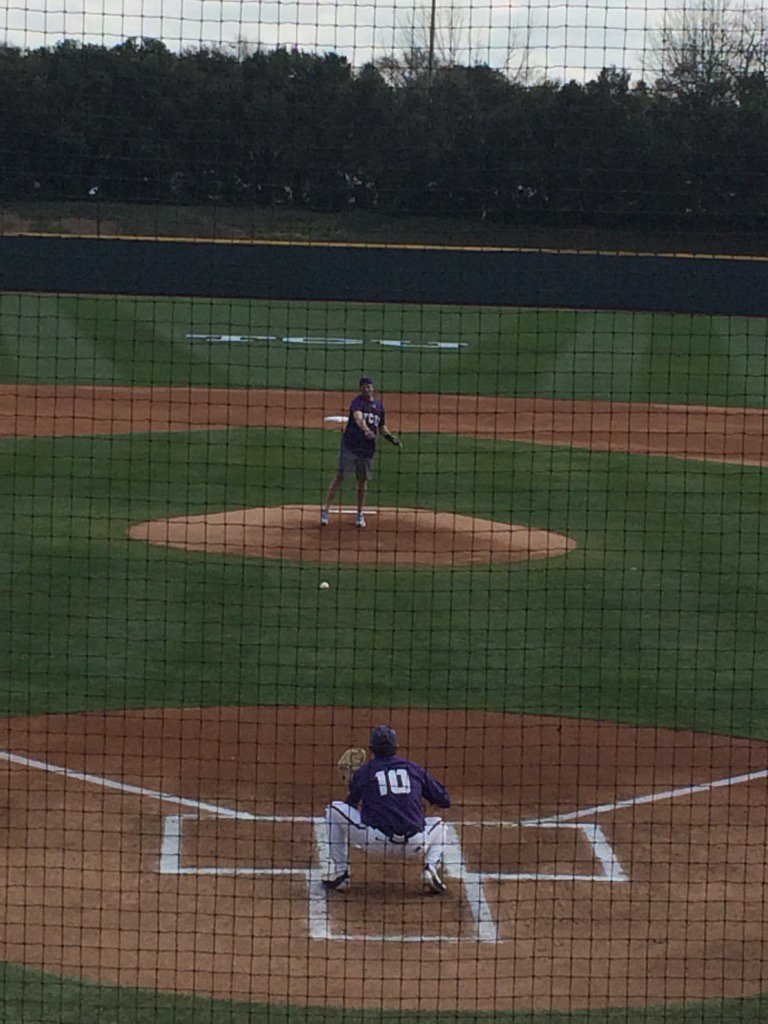 It's a strike! <a href="/TCUFootball/">TCU Football</a>'s Bram Kohlhausen throws out the first pitch at today's game. #FrogFam