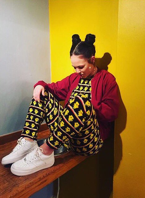 lucy_up_'s tweet photo. @thechiarahunter looking mega pre show backstage @O2academybrix wearing @thisisalovesong @TheClearAgency ✨ https://t.co/JuE9EH2le2