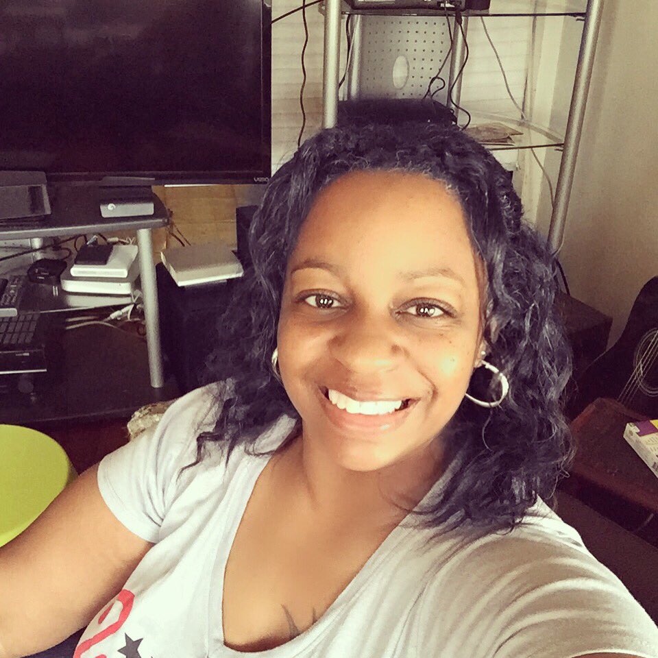 baybeebrn143's tweet photo. Happy 42nd Birthday to ME!! Another year.....more gray hair....lol https://t.co/MoalLaEbrt
