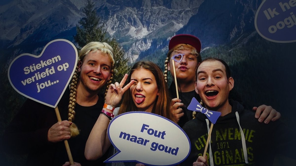 Kevin_Dooms's tweet photo. "@Adevadu: Dit was echt een prachtig moment vandaag! Met @Yvar @Kevin_Dooms @Linnndademunck #HHB16 https://t.co/p7uqkBlbjw" Wayw xD