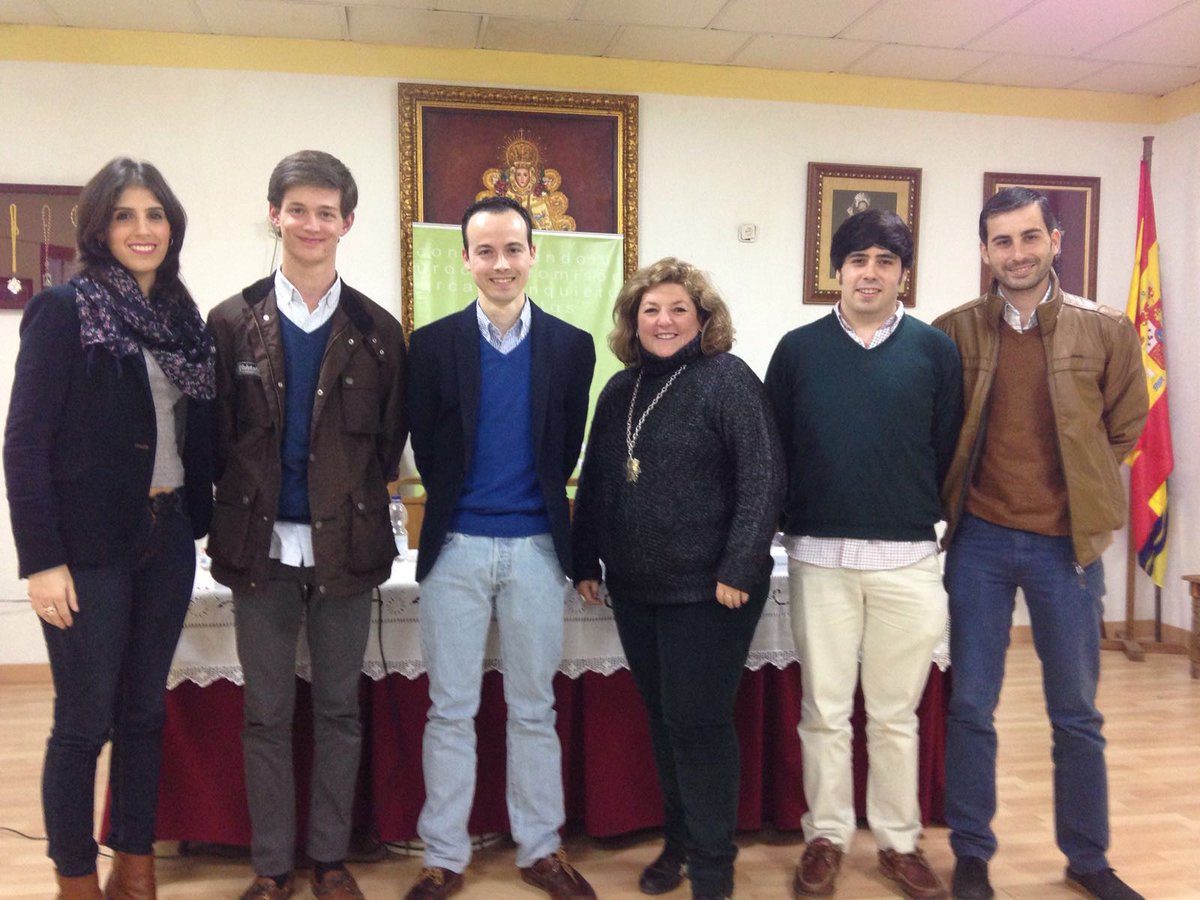PPSanlucarBda's tweet photo. Enhorabuena a @NNGGSanlucar por este II #ForoCofrade. Gracias también a los participantes y a los asistentes. https://t.co/rUuAqonxXE