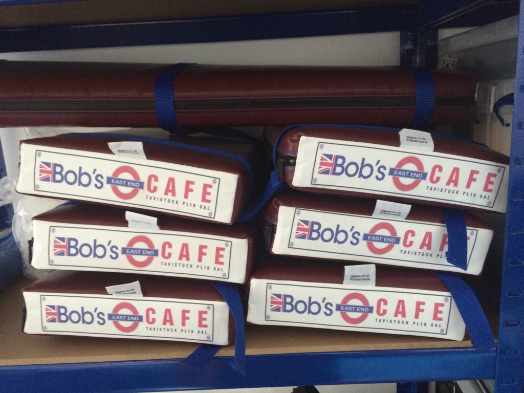 Gigass1's tweet photo. New seats for @TamarTavyGig curtesy of Bobs east end cafe Tavistock!
I'll be visiting next time I'm in Tavvy! https://t.co/4AidvaMxwy
