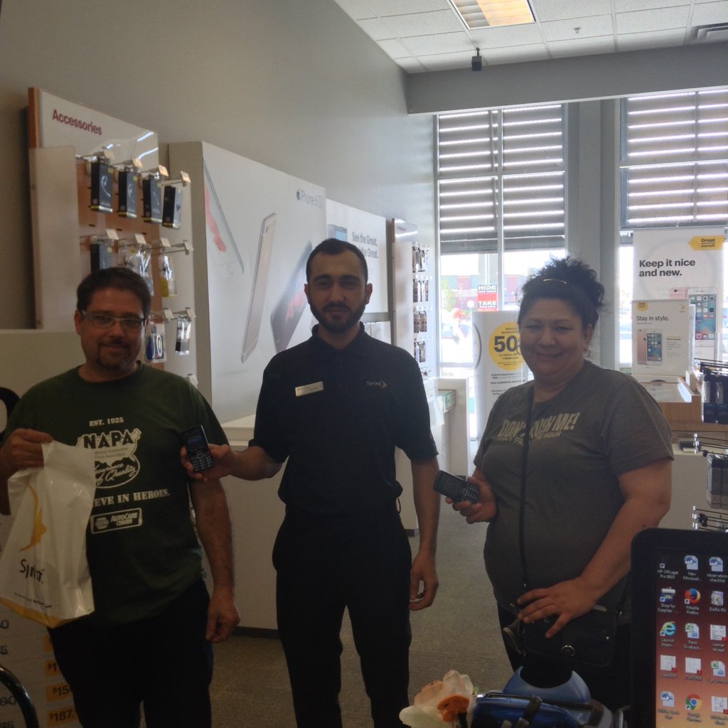 eastlincolnjet's tweet photo. #switchtosprint #eastlincolnlegends #Legit #Jetmobile #norcal Hamid putting in work. https://t.co/88aclOwsM3