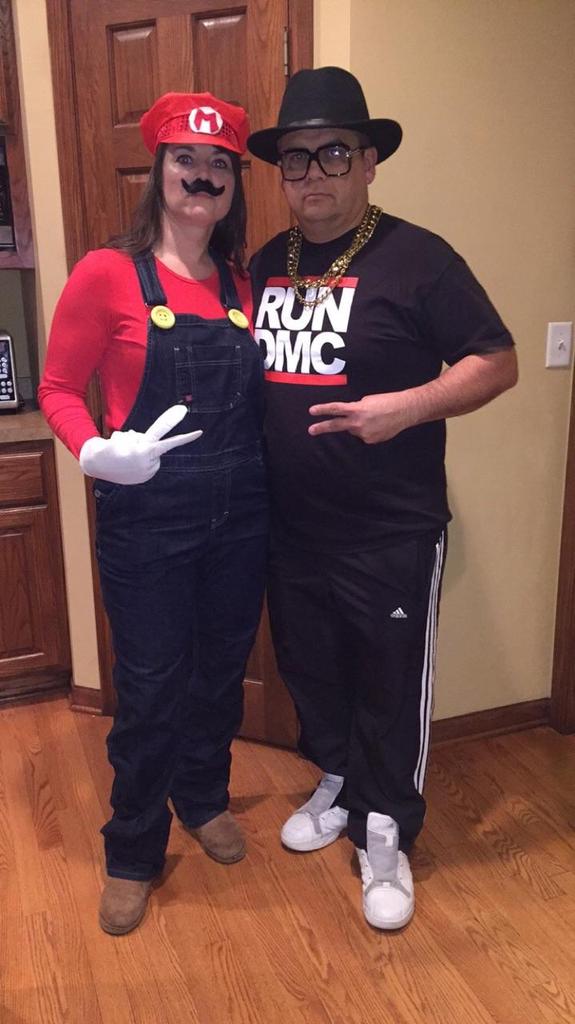 lisakaste's tweet photo. 80's party here we come! https://t.co/iFU8x3Jb9A