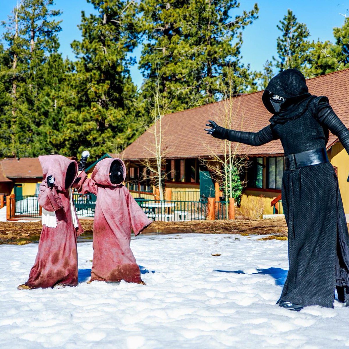 emokyloren's tweet photo. Follow the IE Squad Jawas @iesjawas on Instagram and Facebook. Or don't. I don't really care. https://t.co/xctpR6F3NT