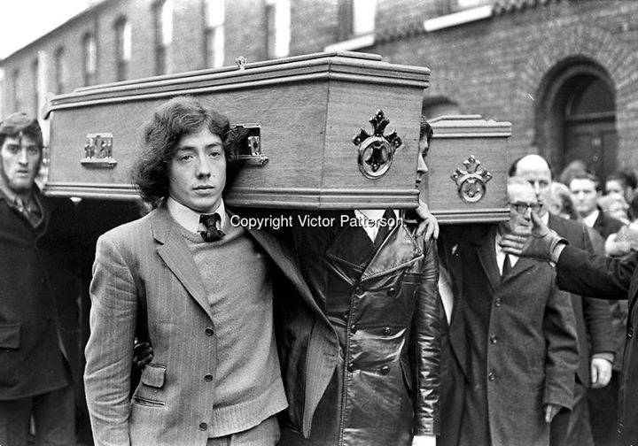 hoopsghirl88's tweet photo. Remember BraveVolunteers Gerard Bell,Gerard Steele,Robert Dorrian,Joseph Magee fallen21/2/72 on active service GBNF https://t.co/0Mqzd0B4Rq
