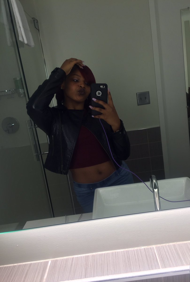 ImZoeLacy_'s tweet photo. ® https://t.co/grsog3cGhi
