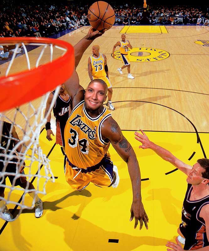 daddy_godden's tweet photo. The Slores/Burnt Toast/Headbandz Make Her Dance can't beat a @SHAQ ATTACK from @Erin_Edmundson #wyd #daddyshaq https://t.co/dCioV9R6wc