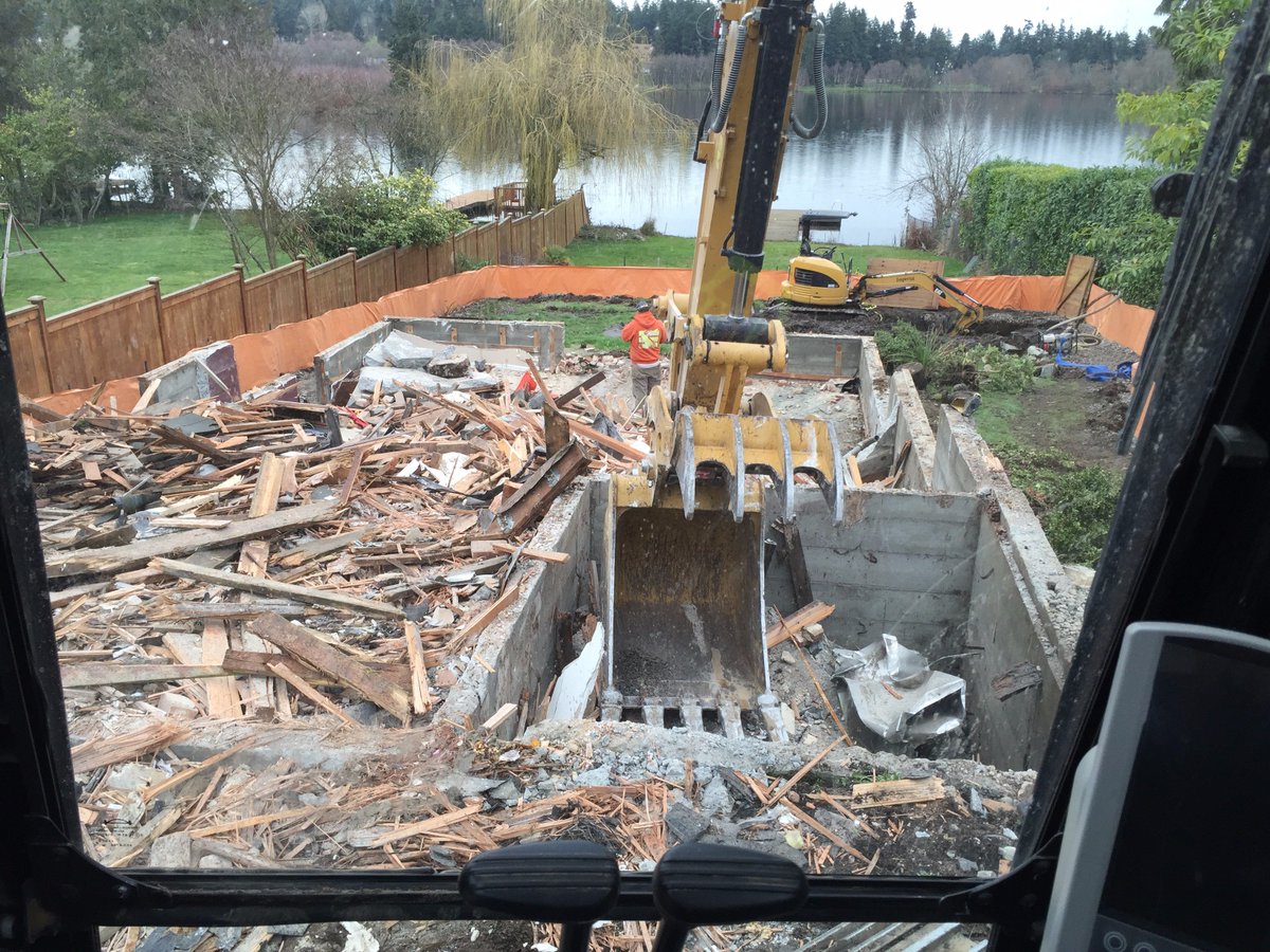 ImpDemolition's tweet image. Imperial Demolition &amp;amp; Earthworks completes another House Demo project - Edmonds, WA., on Lake Ballinger.