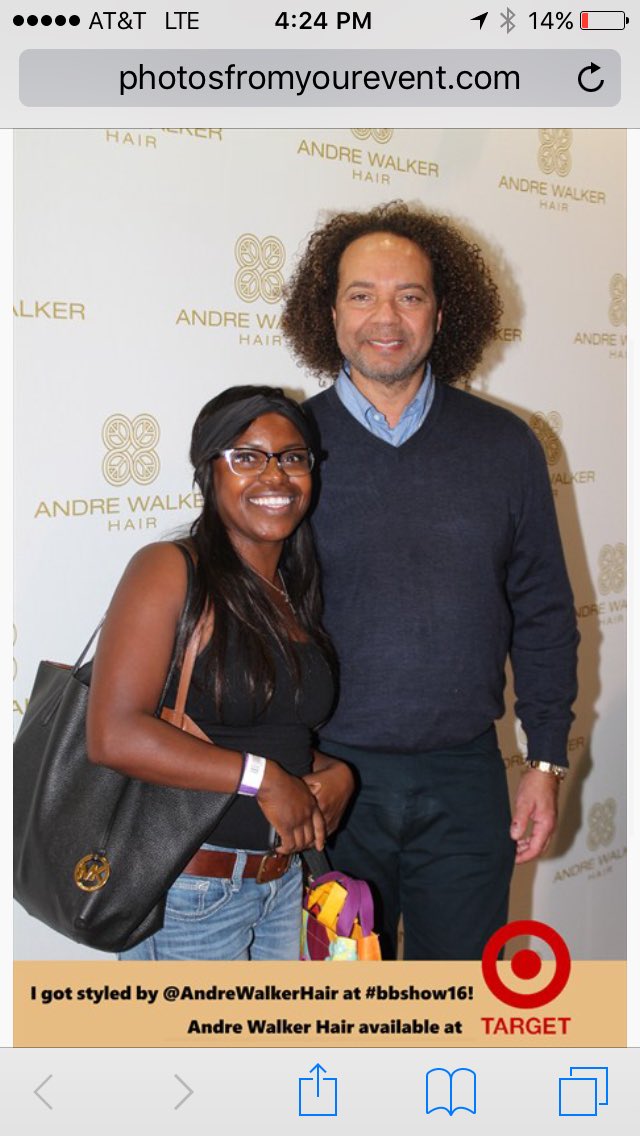 GetTheHeadcase's tweet image. Thank you @andrewalkerhair @BronnerBros #hairshow! Your products are amazing! Thanks for taking the time to meet us!