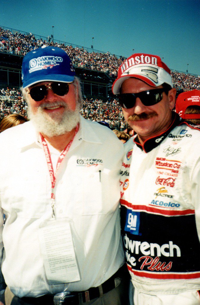 CharlieDaniels's tweet photo. Got to pay homage to Number 3
before the season starts. https://t.co/RSLTVqosmU