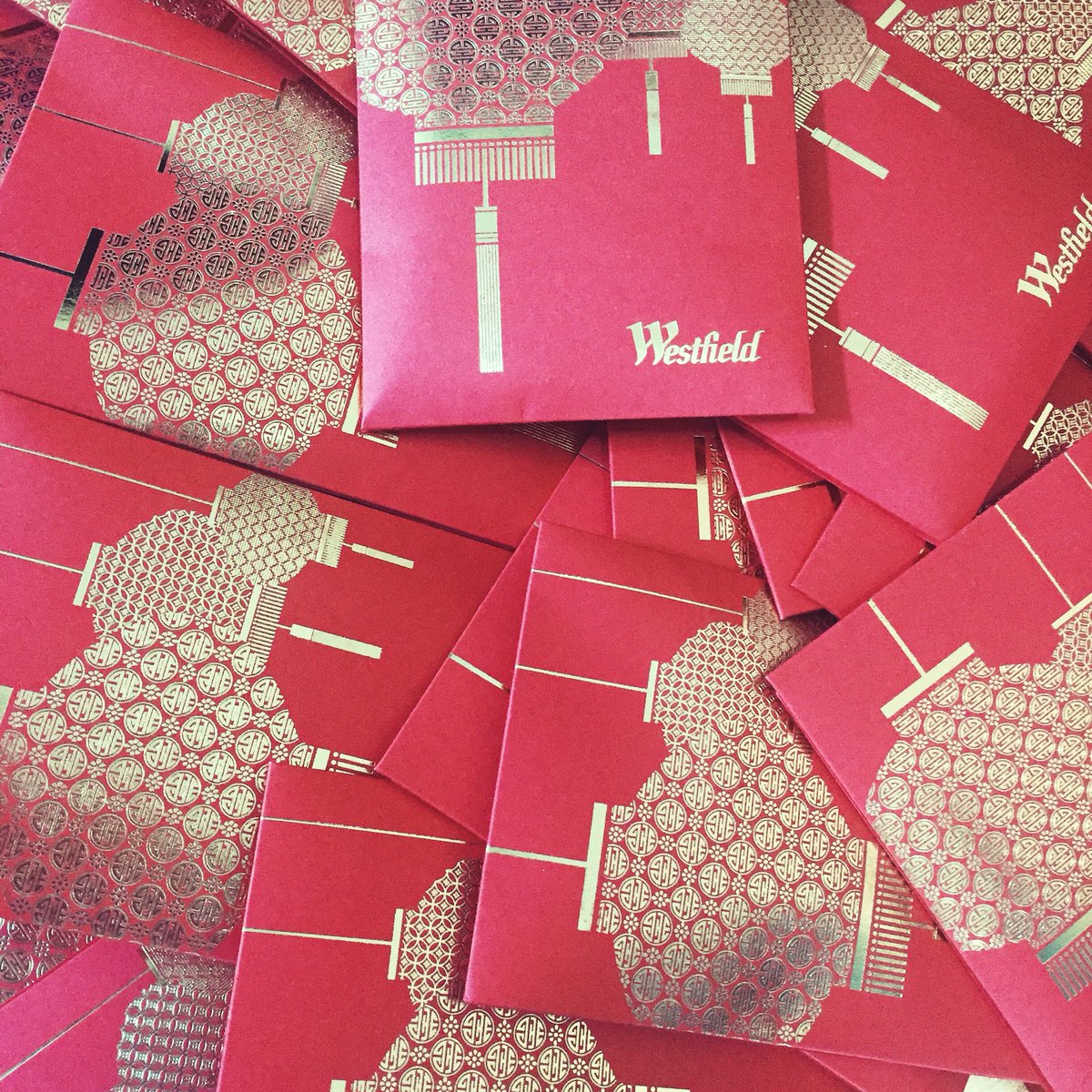 westfieldvf's tweet photo. Red envelopes to celebrate the Year of the Monkey. #destinationwestfield https://t.co/2sN4ogMmIf