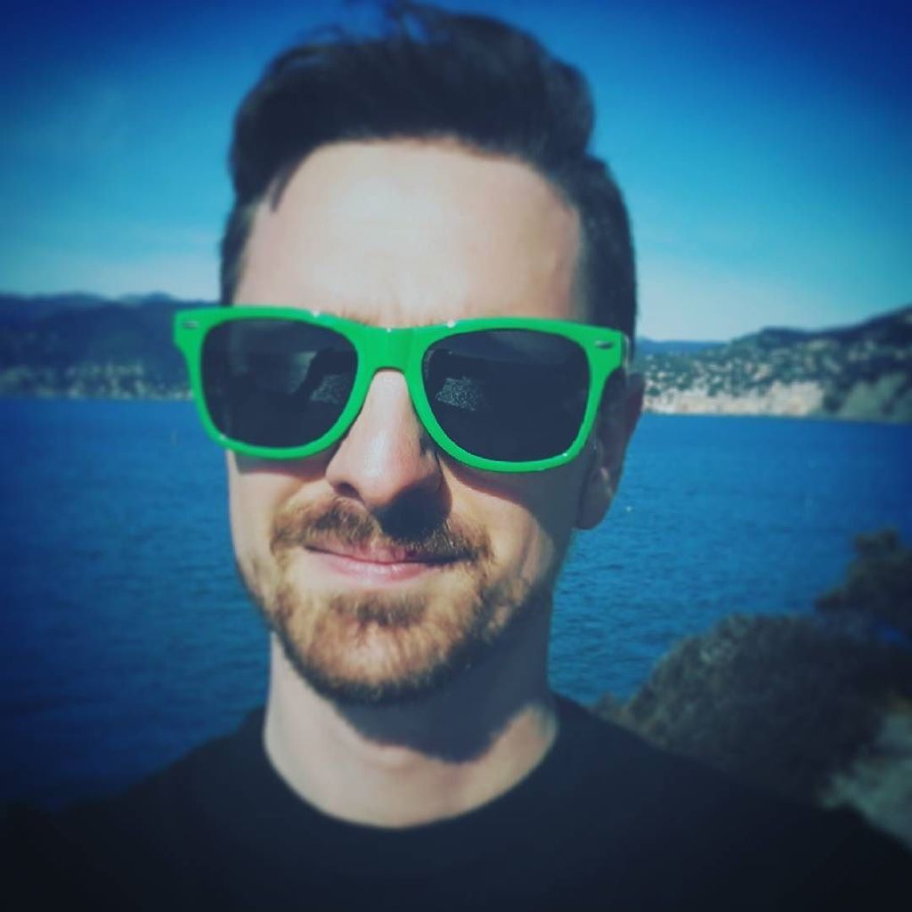 camogligram's tweet image. Camogli: #almostspringtime #winterisend#liguria#camogli#boy#instabeauty#instagood#followme#sun#sunglasses#green#sea…