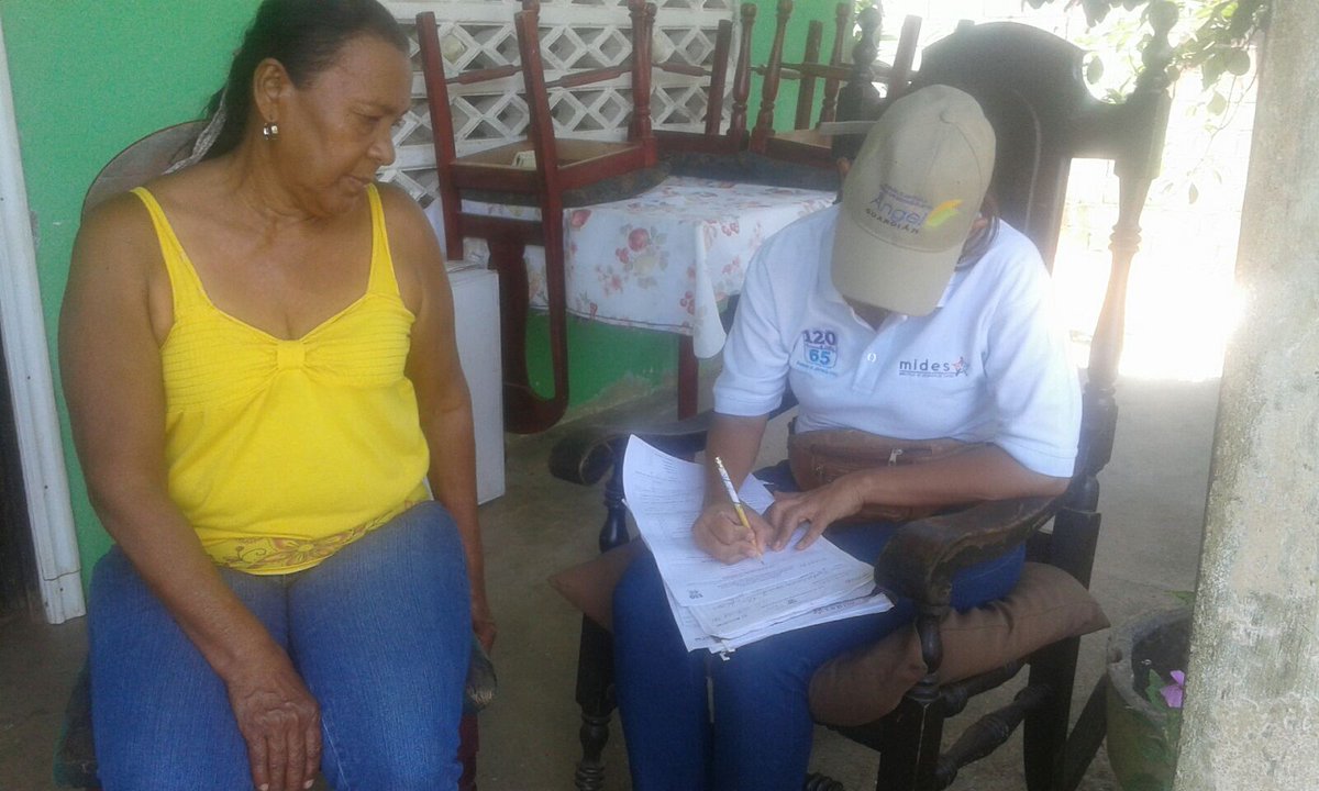 midespanama's tweet photo. Mas de 150 adultos mayores fueron encuestados el hoy en  La Chorrera https://t.co/9trYKgIoLN