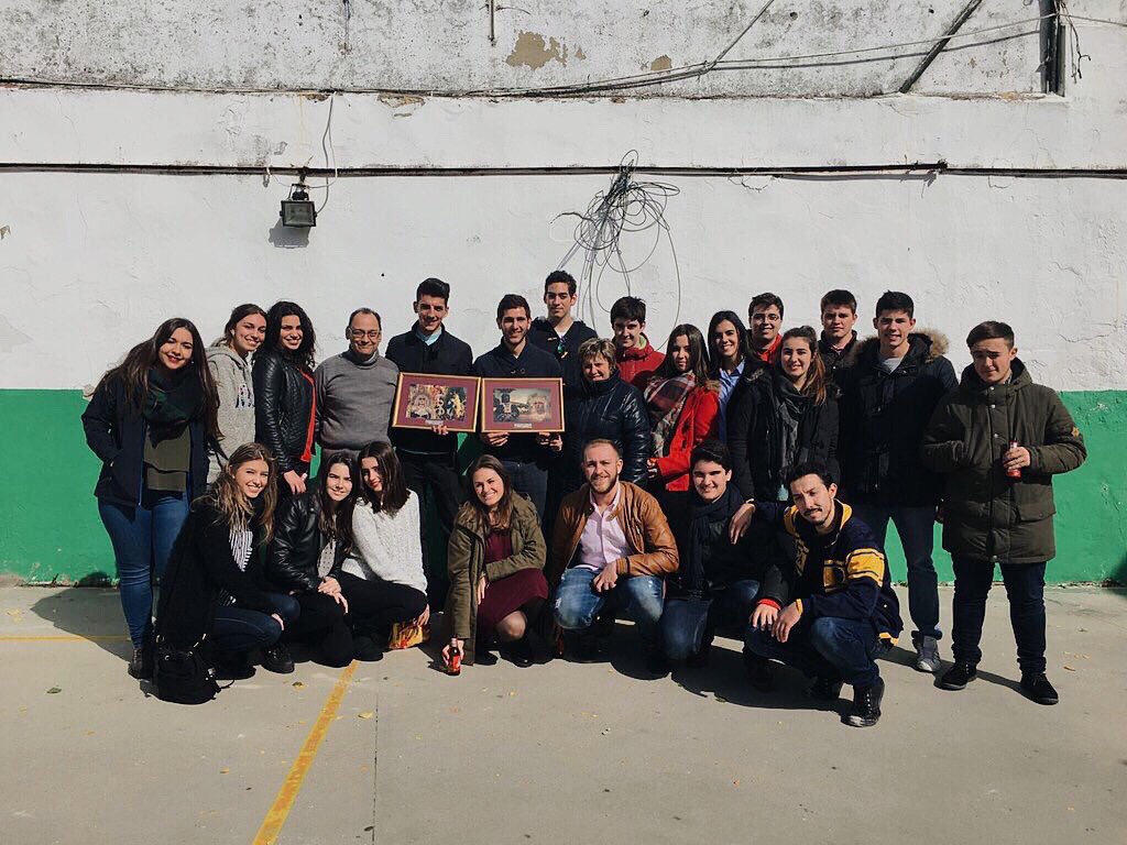 MedinaceliAlgec's tweet photo. Convivencia de nuestro Grupo Joven con el de La Borriquita con motivo del 25 Aniversario del Hermanamiento https://t.co/7J9CcgFQle