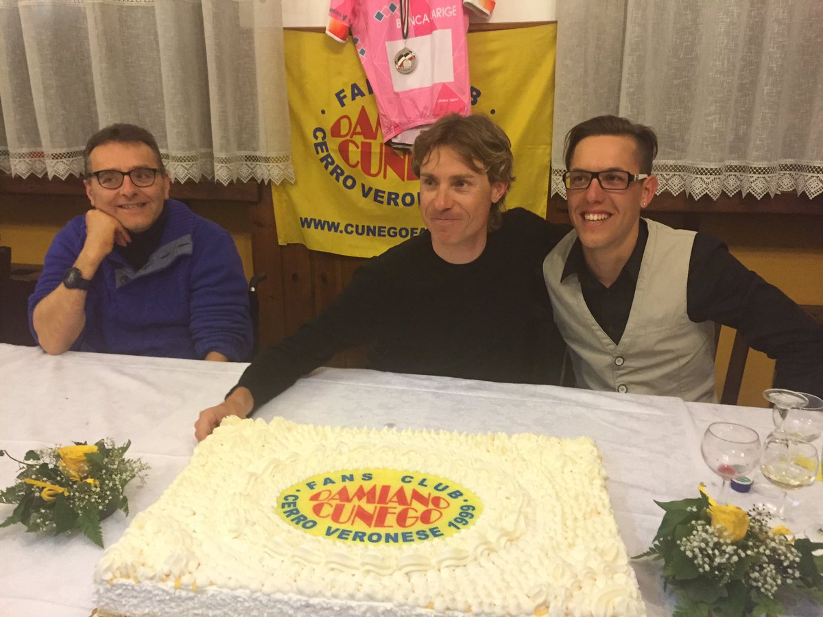 Cena del mio Fans Club!! sempre presenti alle mie gare! Grazie <a href="/FCunego/">Fans Club Cunego</a> <a href="/berlato92/">Berlato Giacomo</a> <a href="/NIPPO_Fantini/">NIPPO Vini Fantini Faizanè</a>