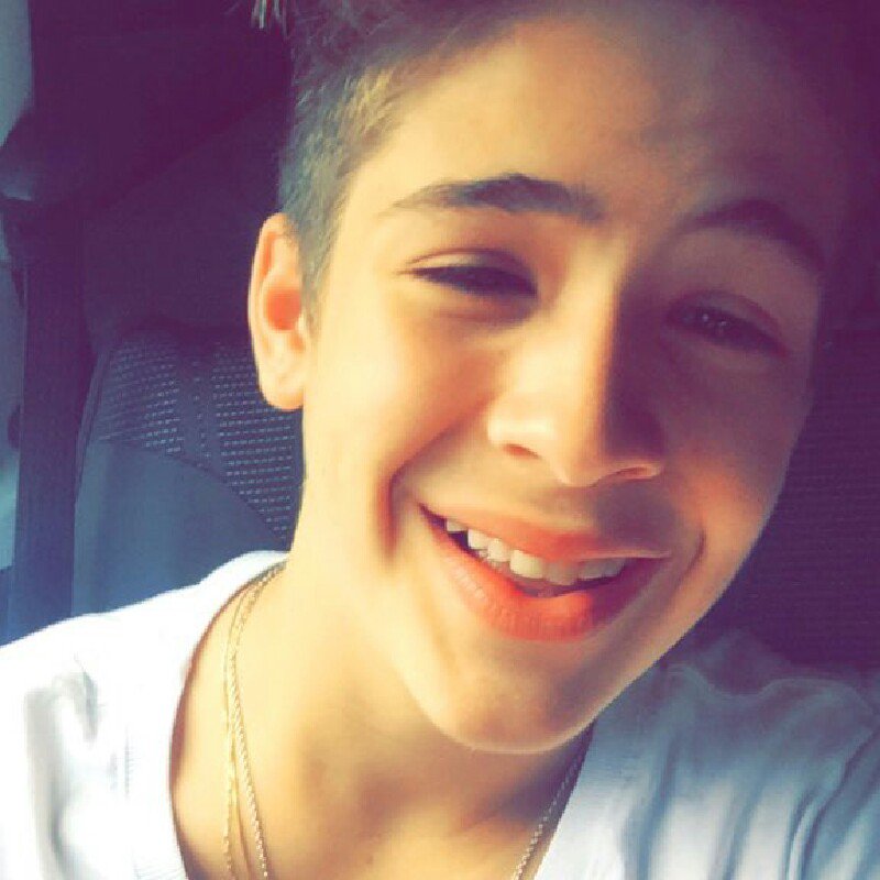 "Euteamo" assim sem vírgulas, sem espaço e sem ponto final.