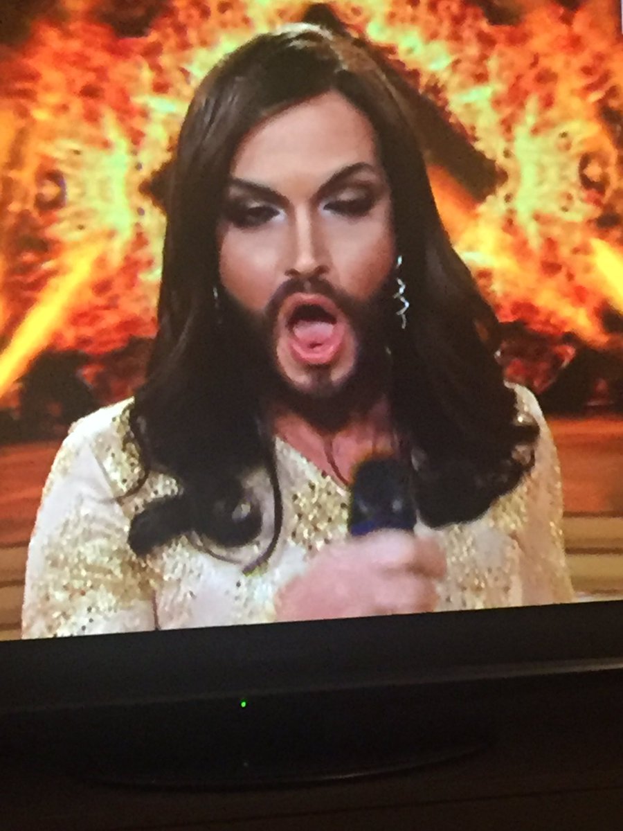 ElenaLovera's tweet photo. #BallandoConLeStelle #senzaparole https://t.co/ile72hQQ2q