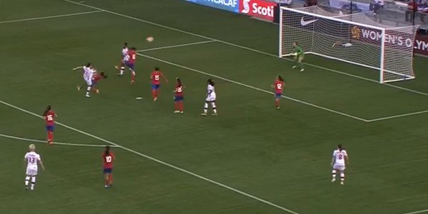 geglobo's tweet photo. Pode ser Puskas? Canadense faz golaço no Pré-Olímpico feminino da Concacaf https://t.co/f5Zac96To0 https://t.co/OKml4vDoCB