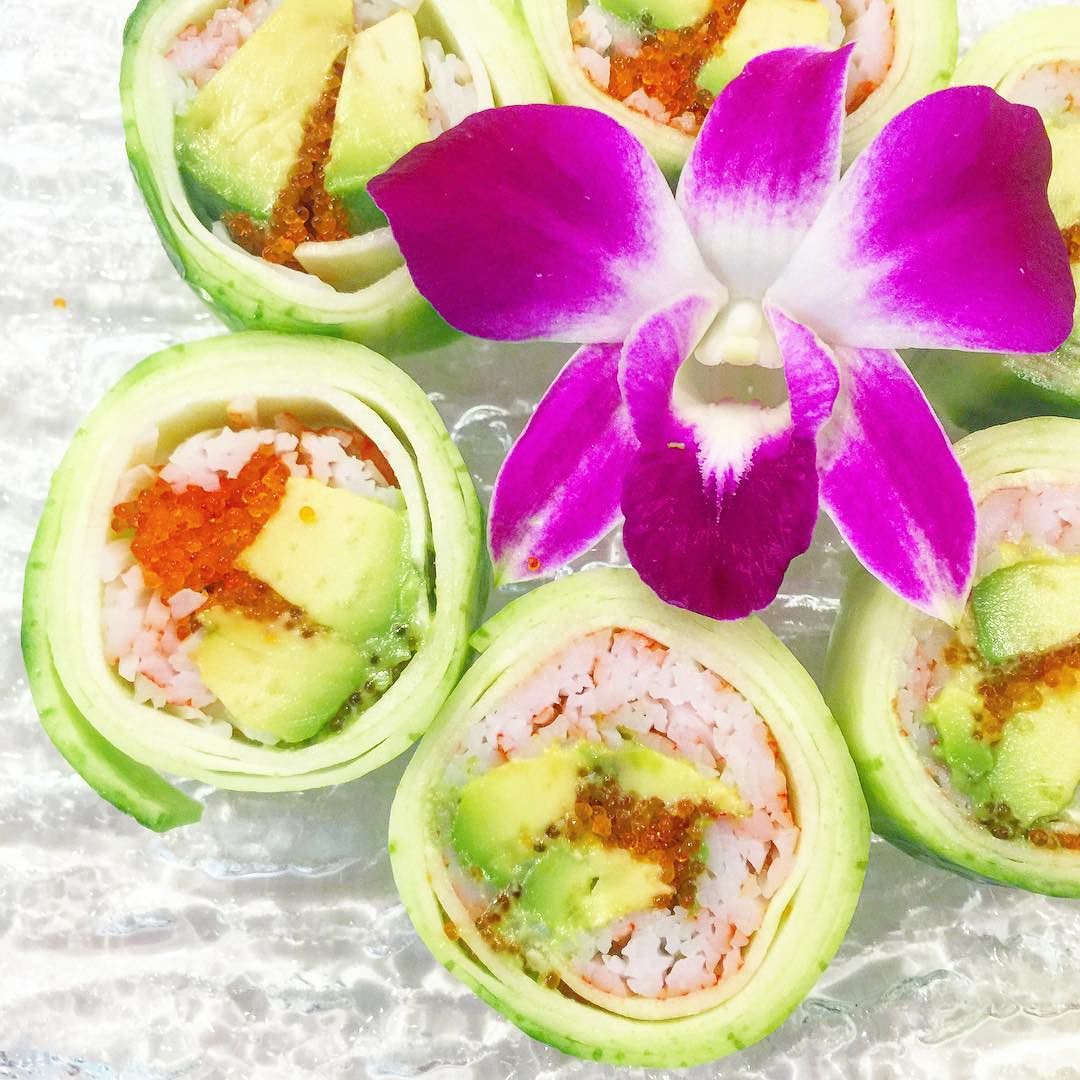 FujiatAssembly's tweet photo. 【Naruto Maki】~ healthy and refreshing ~ Who's all about that #cucumberwrap though 💦 #sushid… https://t.co/yrv276IToo https://t.co/IxdspU71mn