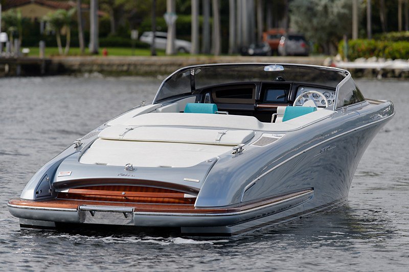 RivaYacht's tweet image. What about a Sunday ride on your lovely Riva #Yacht ?