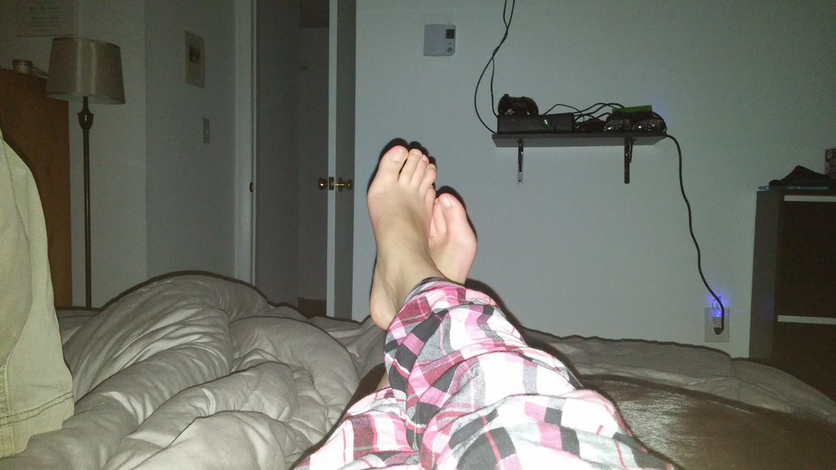YourMistressBay's tweet photo. Watching some Netflix wish I had a #sub for a foot rest. Feel free to apply😘 dombailey1234@gmail.com#feet  #goddess https://t.co/66hpHRIJvO