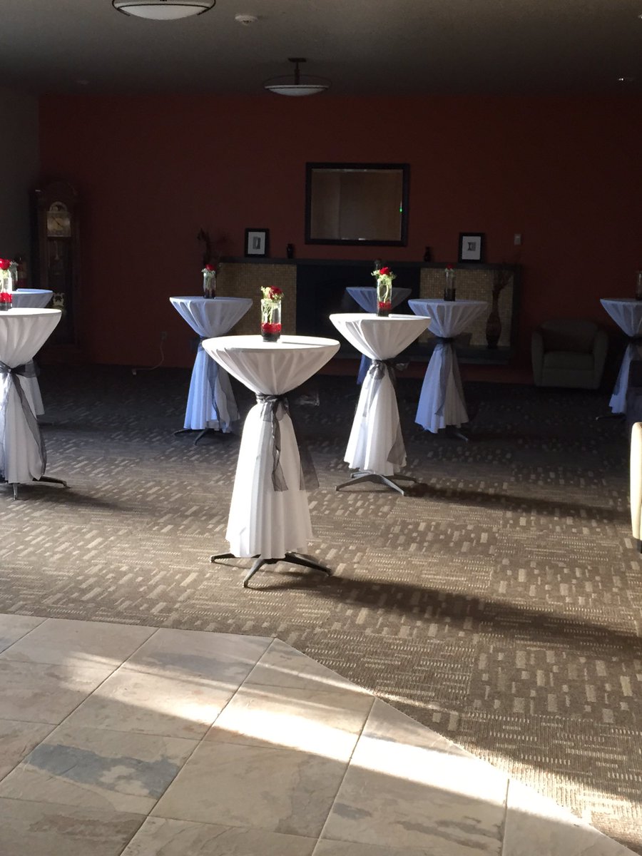 TellurideMBTA's tweet photo. Room is looking beautiful. Gala tonight! #Gala2016 #Telluride https://t.co/INGVTLZ2Qz