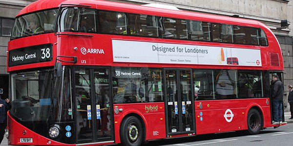londondailypost's tweet photo. London buses slower than chickens https://t.co/PeiWLb6L1R https://t.co/9EniOvUJOy