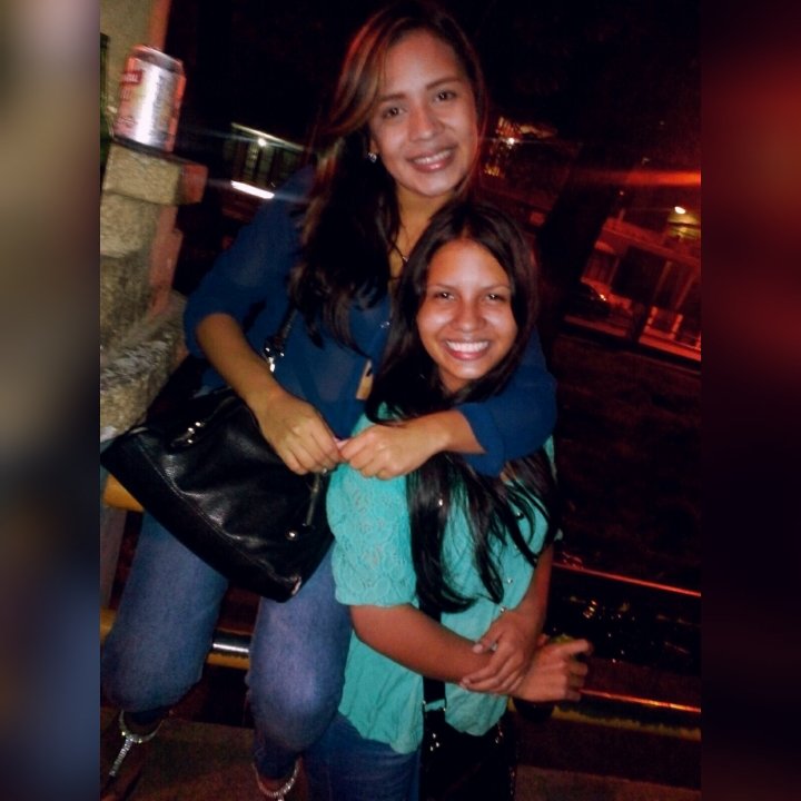 DorisAvila_'s tweet photo. Celebrando el cumpleaños de la mejor amiga <3 https://t.co/PYj5iMXjGA