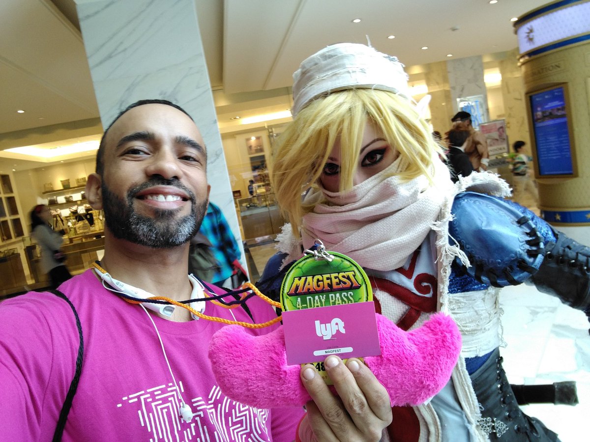 michael_lyft's tweet photo. #lyft #lyftlove #magfest #magfest2016 #cosplay #cuddlestache #anime https://t.co/29xlcyjttH