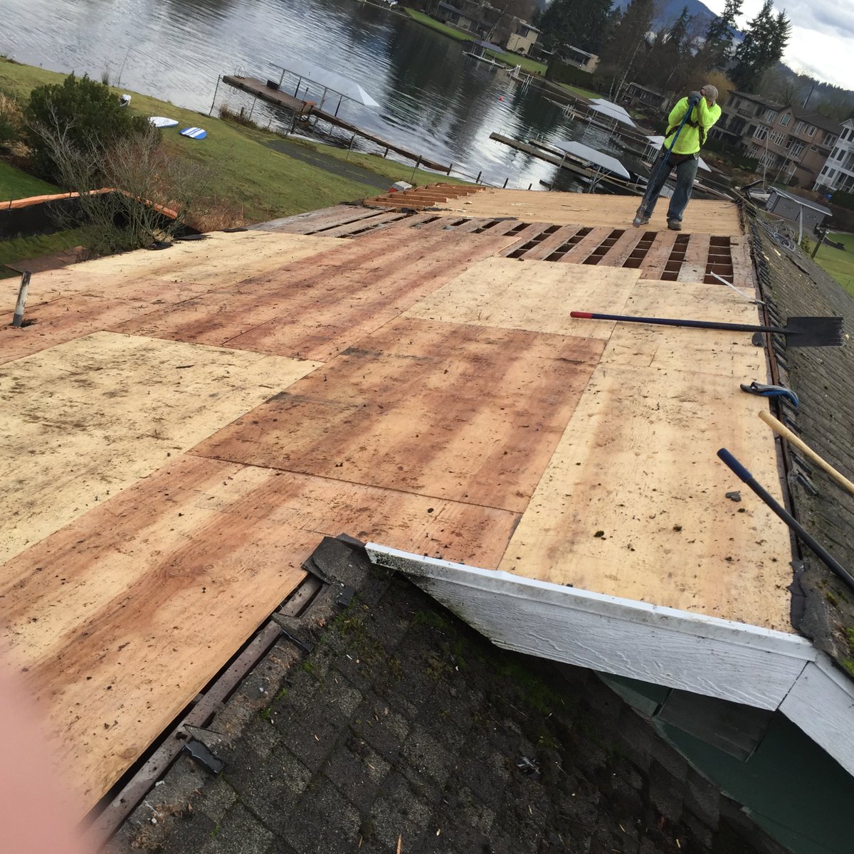 ImpDemolition's tweet image. Imperial Demolition &amp;amp; Earthworks completes another Selective House Demo project - Issaquah, WA., on Lake Sammamish.