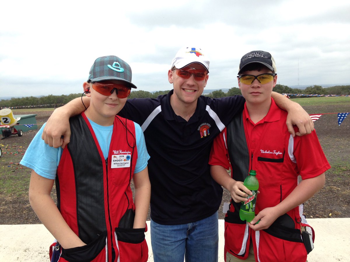 trinagore's tweet photo. 3 awesome guys enjoying a weekend of shooting #jrpsca https://t.co/fEp6S7ybB7