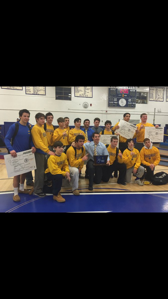 The Cougars are 3x district champs with 8 champs and advance 13 wrestlers to the region tournament! #kevindoranwonOW