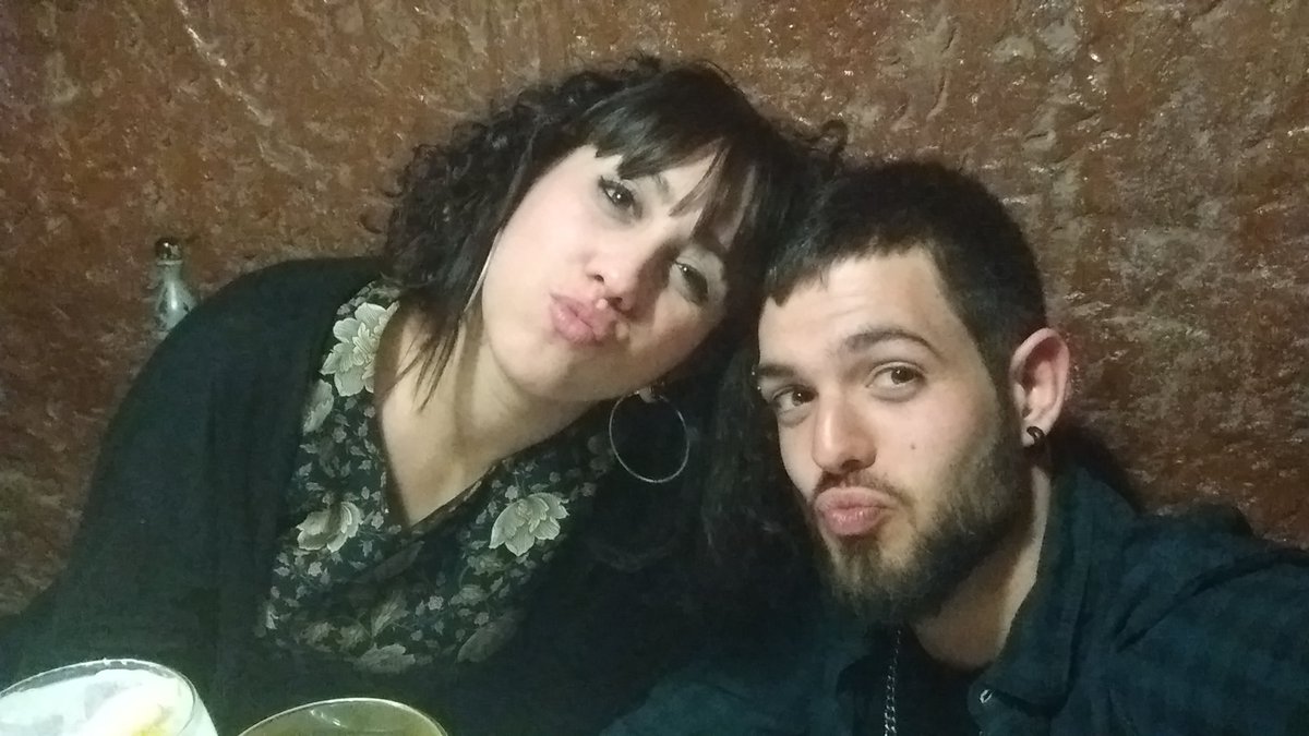 abelcr259's tweet photo. Un añito ya con mi pelitos! Y lo celebramos con una buena cena @MelrousePlace https://t.co/UKcM2eFa9B