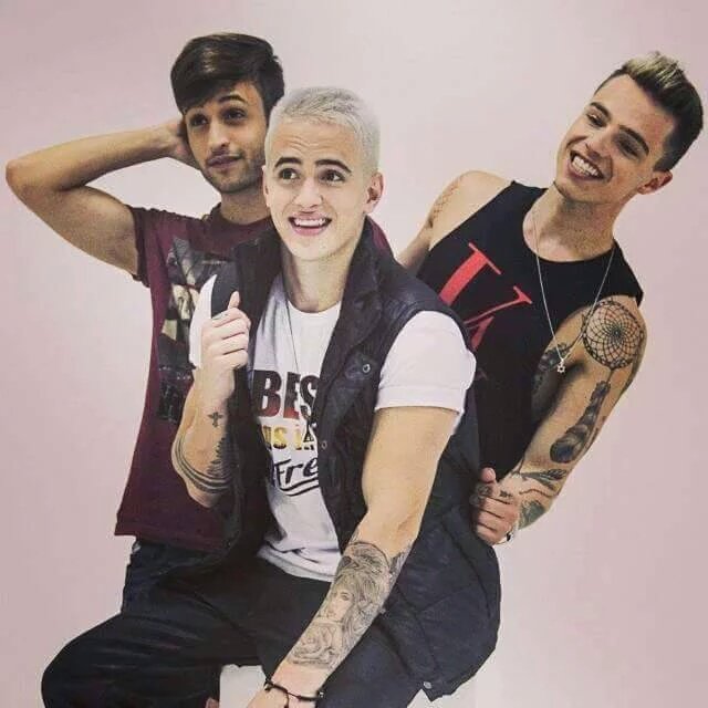eternanahi's tweet photo. Lindos demais 😍😍😍 https://t.co/MkedJU2xq3